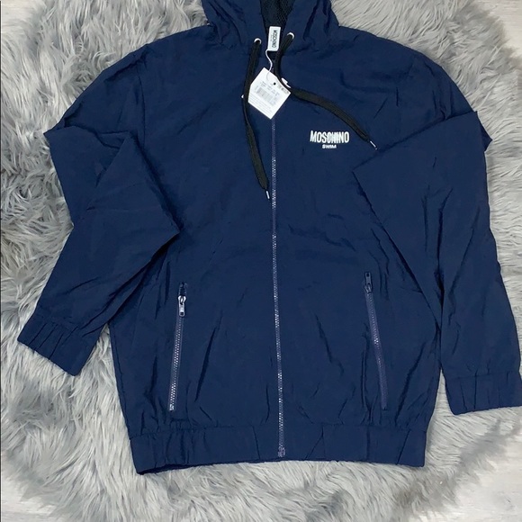 Moschino - Picture 1 of 6